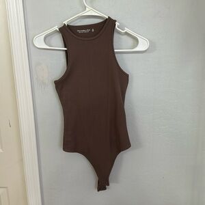 NEVER WORN Abercrombie mauve bodysuit